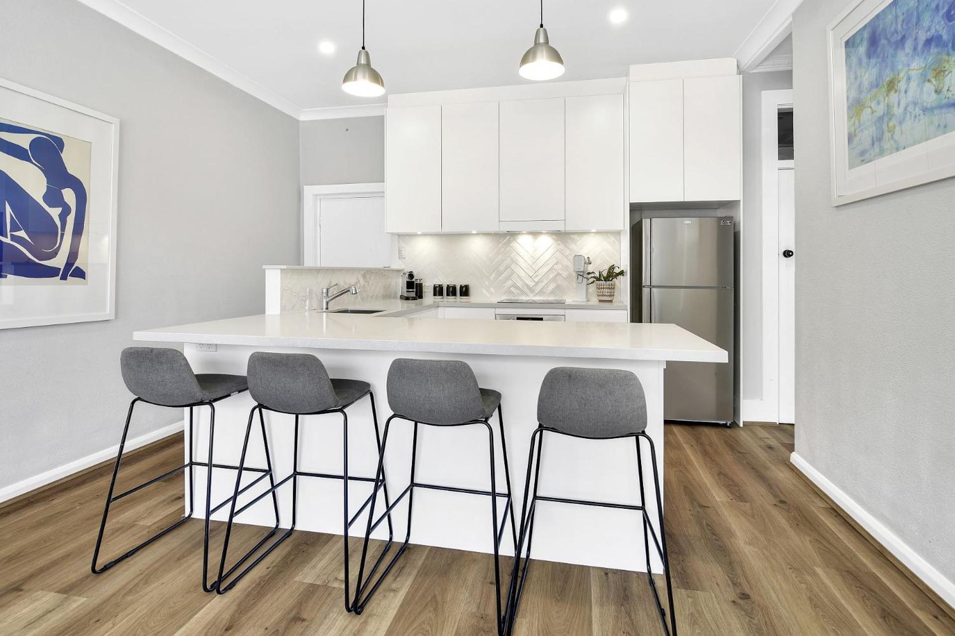 Stylish, Sunny & Spacious 2 Bedroom Apartment, Mosman Sydney Bagian luar foto